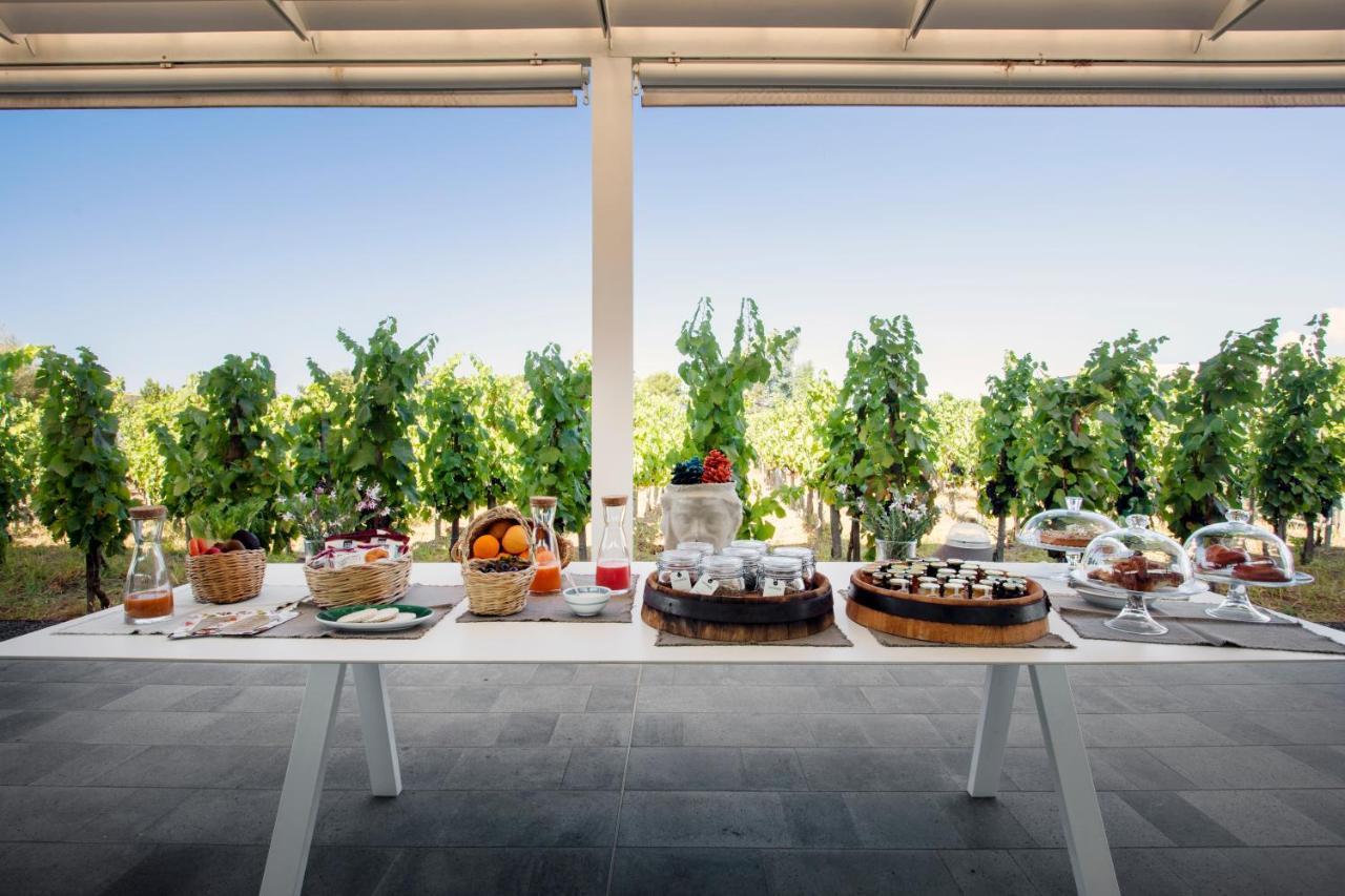 Tenuta Di Castellaro Winery & Resort ลีปารี ภายนอก รูปภาพ