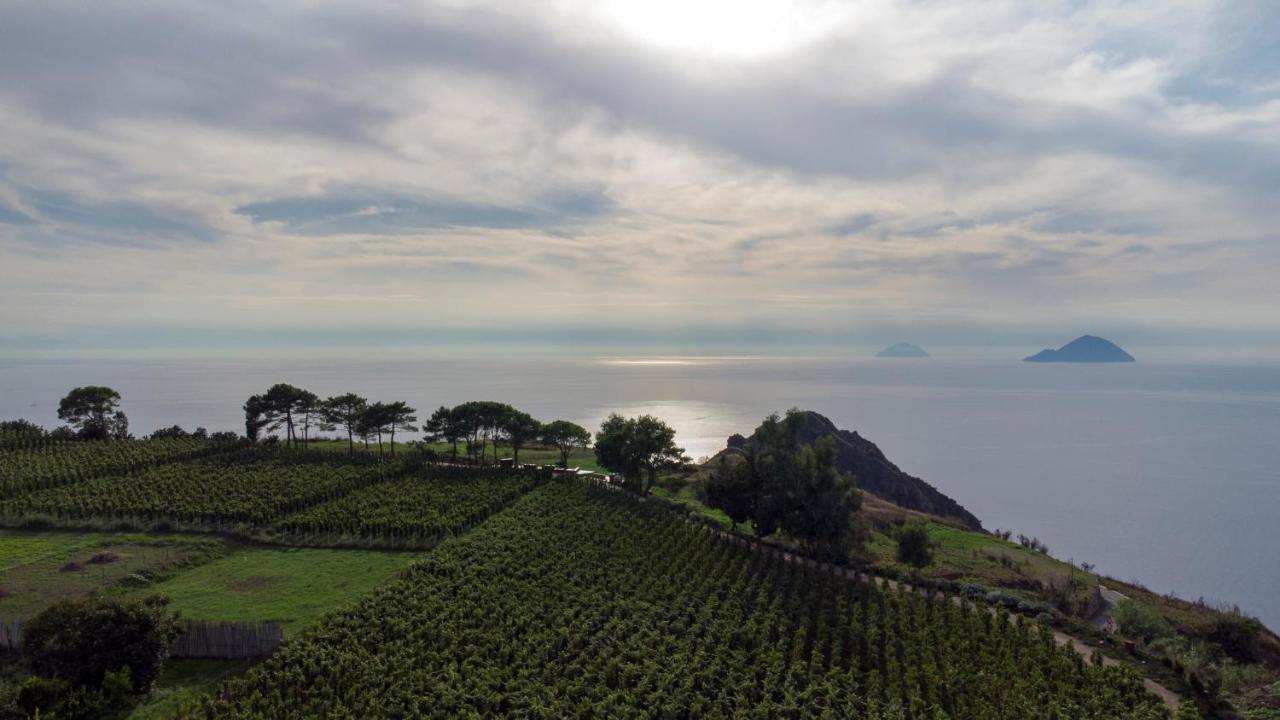 Tenuta Di Castellaro Winery & Resort ลีปารี ภายนอก รูปภาพ